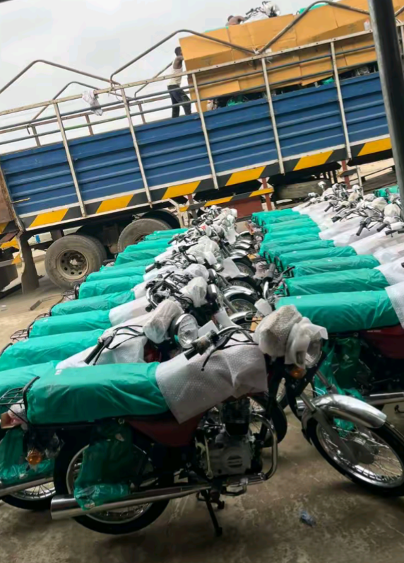 Bajaj Boxer
