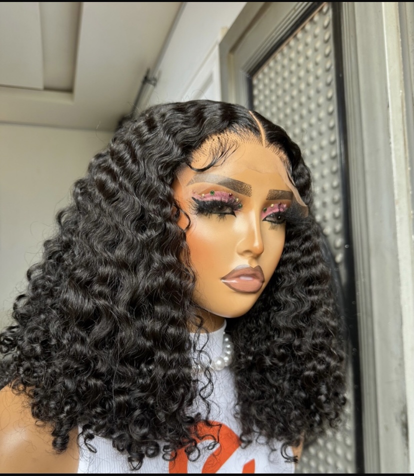 Vee LuxuryHairs lagos