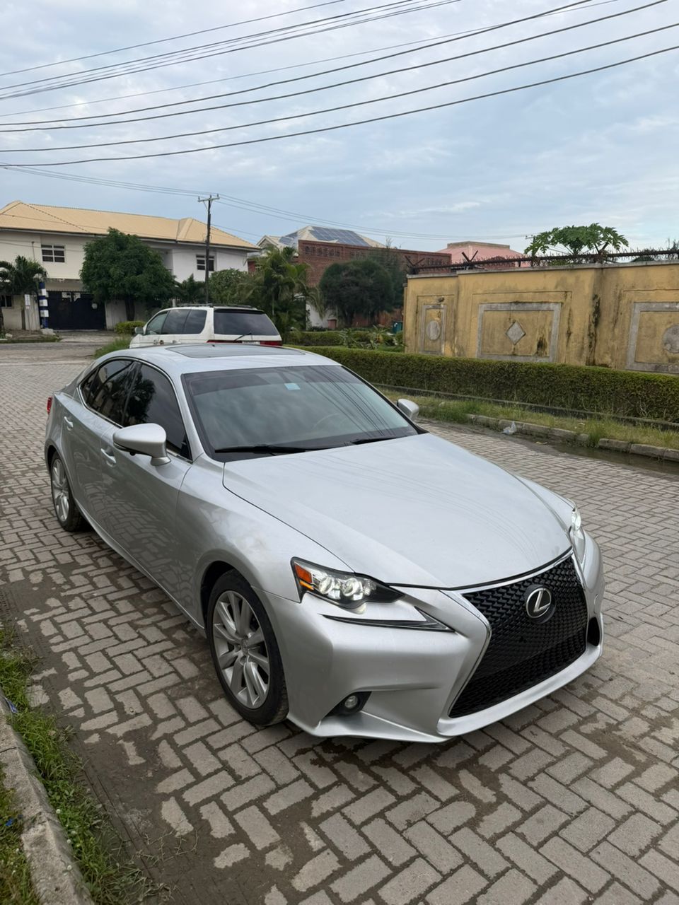 Foreign Used 2016/2017 Lexus IS300 – Fresh Import, Duty Available (Call 09071631935)