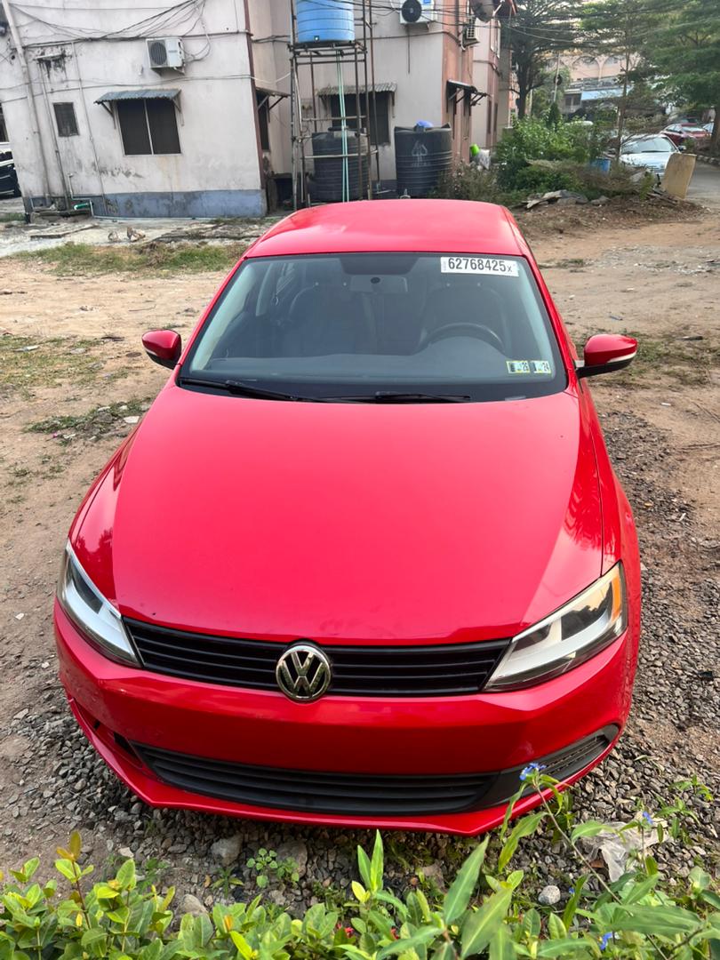Sharp 2011 Jetta 6 With 2.5L Engine for Sale in Ketu - Call 07036364097